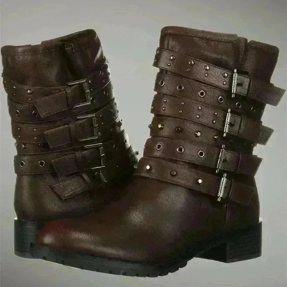 Women’s Combat Boots - Picture 3 of 7